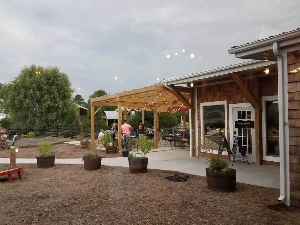 Stable Craft Brewing | restaurant | 375 Madrid Rd, Waynesboro, VA 22980, USA | 5404902609 OR +1 540-490-2609