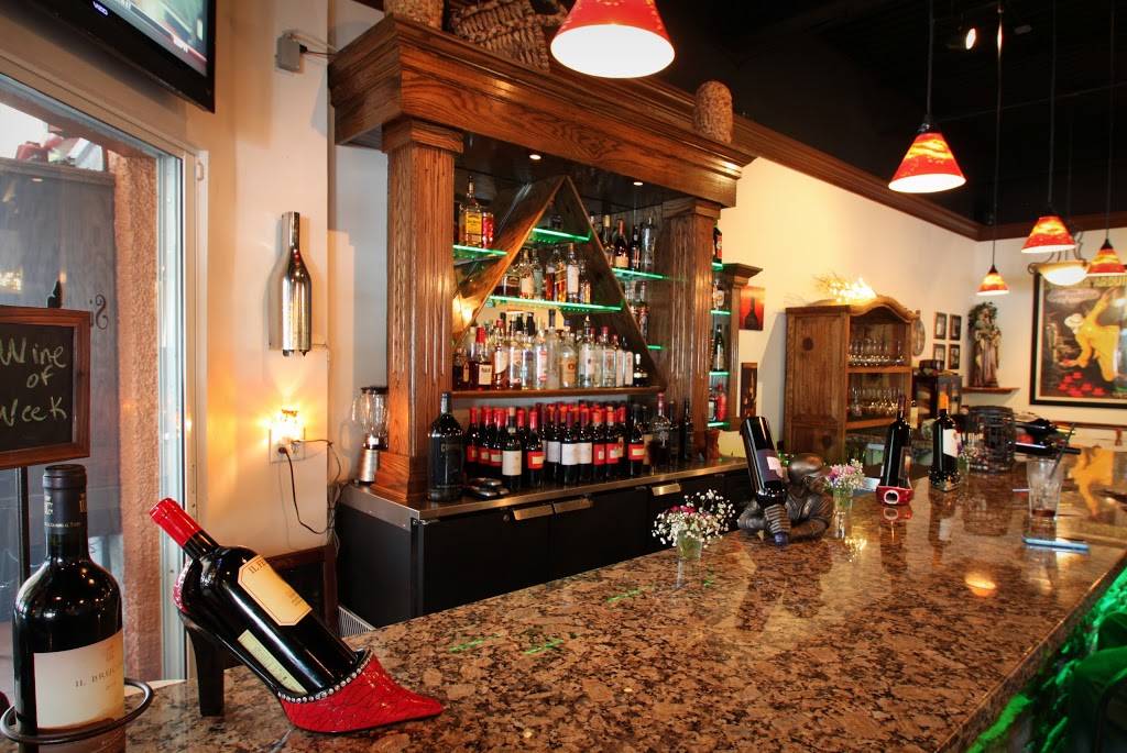 Zuccarelli’s Italian Restaurant and Bar | restaurant | 4595 Okeechobee Blvd #126, West Palm Beach, FL 33417, USA | 5616867739 OR +1 561-686-7739