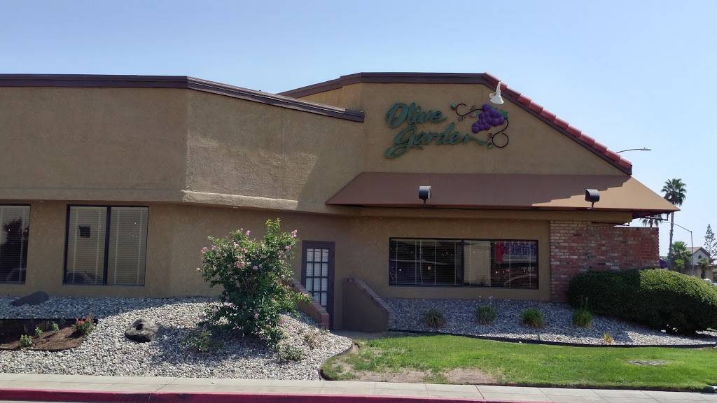 Olive Garden Italian Restaurant | meal takeaway | 389 Shaw Ave, Clovis, CA 93612, USA | 5593237297 OR +1 559-323-7297