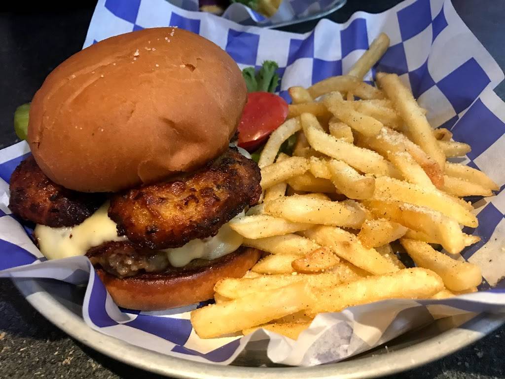 Wyatts Twisted Americana Eagan | restaurant | 1965 Cliff Lake Rd #108, Eagan, MN 55122, USA | 6512003699 OR +1 651-200-3699