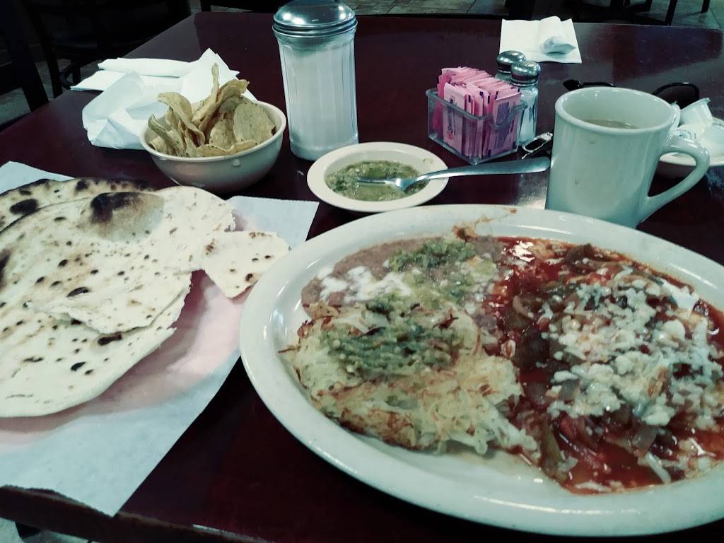 Los Gallegos | restaurant | 587 N Yarbrough Dr, El Paso, TX 79915, USA | 9155920100 OR +1 915-592-0100