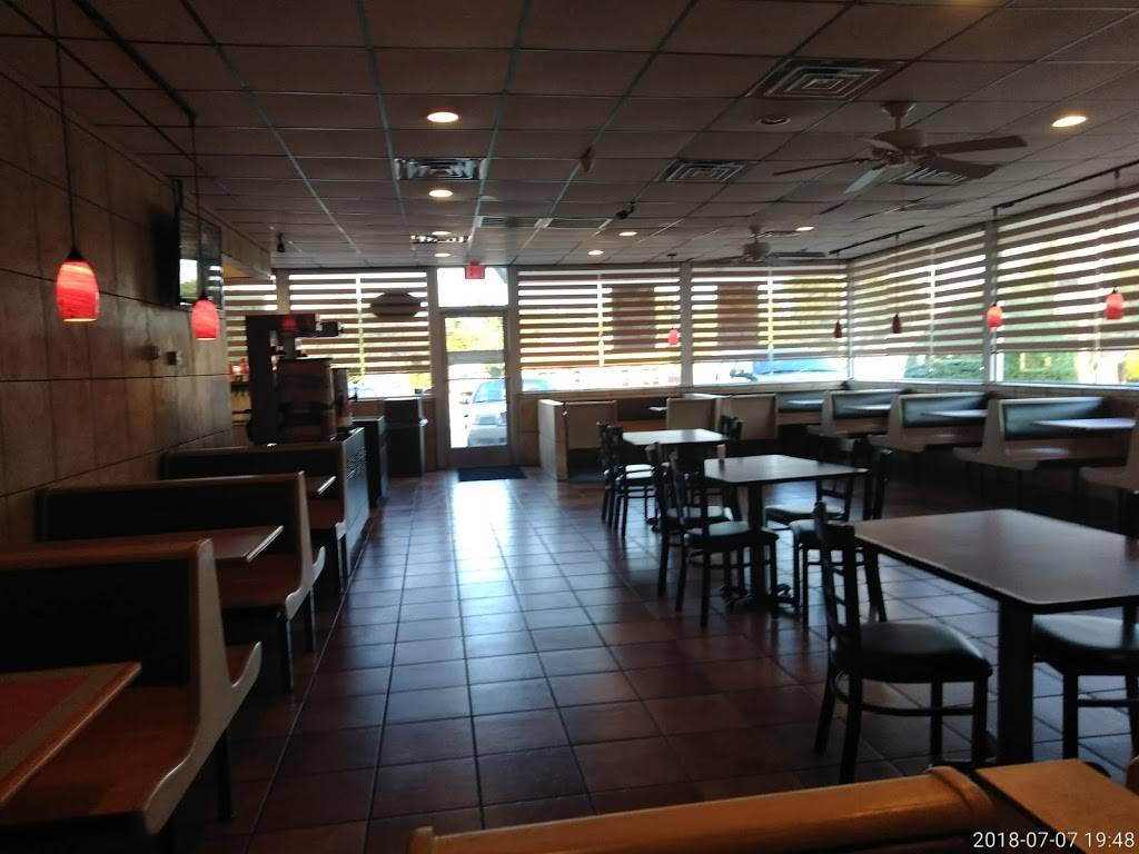 Dairy Queen Store | restaurant | 625 N Hampton Rd, DeSoto, TX 75115, USA | 9722233737 OR +1 972-223-3737