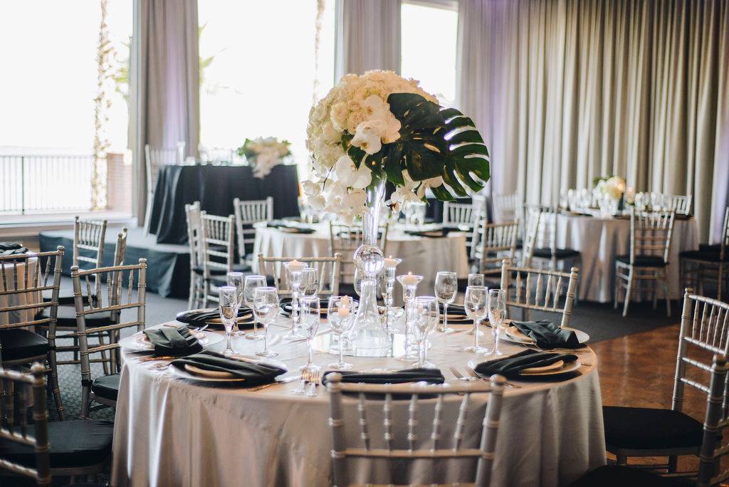 The Reef Restaurant | restaurant | 880 S Harbor Scenic Dr, Long Beach, CA 90802, USA | 5624358013 OR +1 562-435-8013