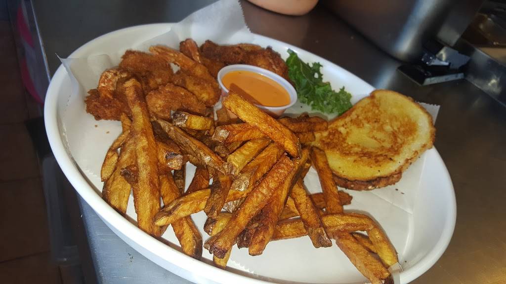 Uncle Chickens | restaurant | 440 N Dixie Fwy, New Smyrna Beach, FL 32168, USA | 3864027439 OR +1 386-402-7439