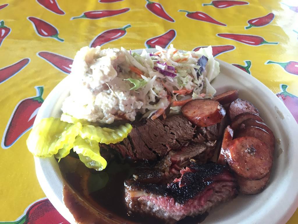 Cranky Franks BBQ | restaurant | 1679 US-87, Fredericksburg, TX 78624, USA | 8309972353 OR +1 830-997-2353