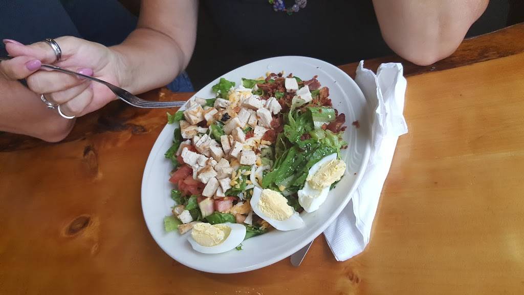 Waters Edge Restaurant & Tippy Canoe Patio | restaurant | 3807 Macklem St, Niagara Falls, ON L2G 6C8, Canada | 9052953939 OR +1 905-295-3939