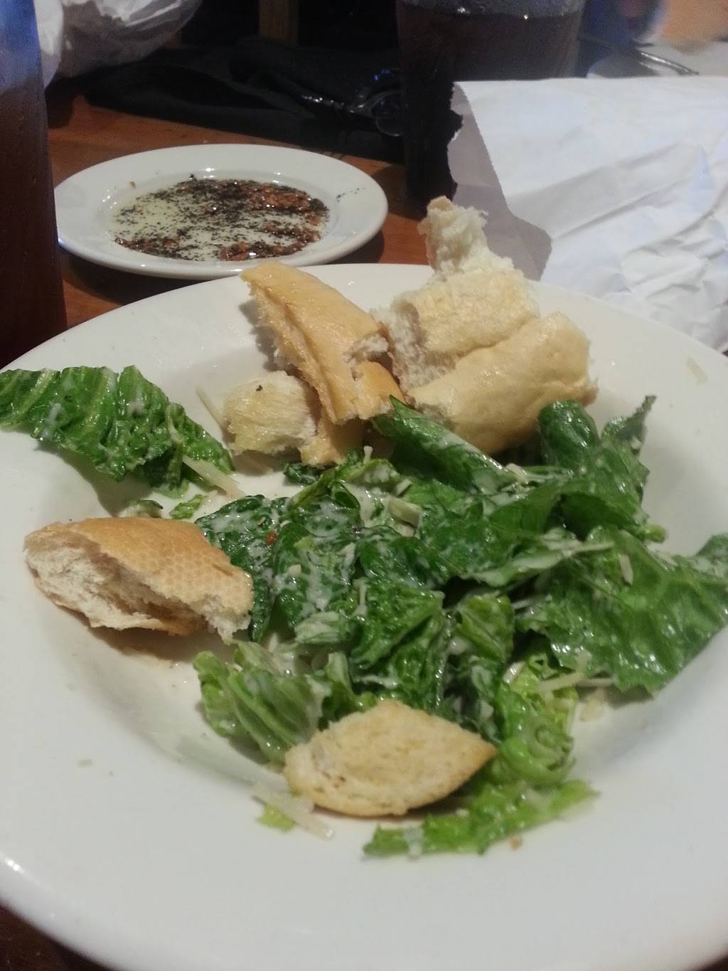 Johnny Carinos | restaurant | 1608 Garth Brooks Blvd, Yukon, OK 73099, USA | 4053500756 OR +1 405-350-0756