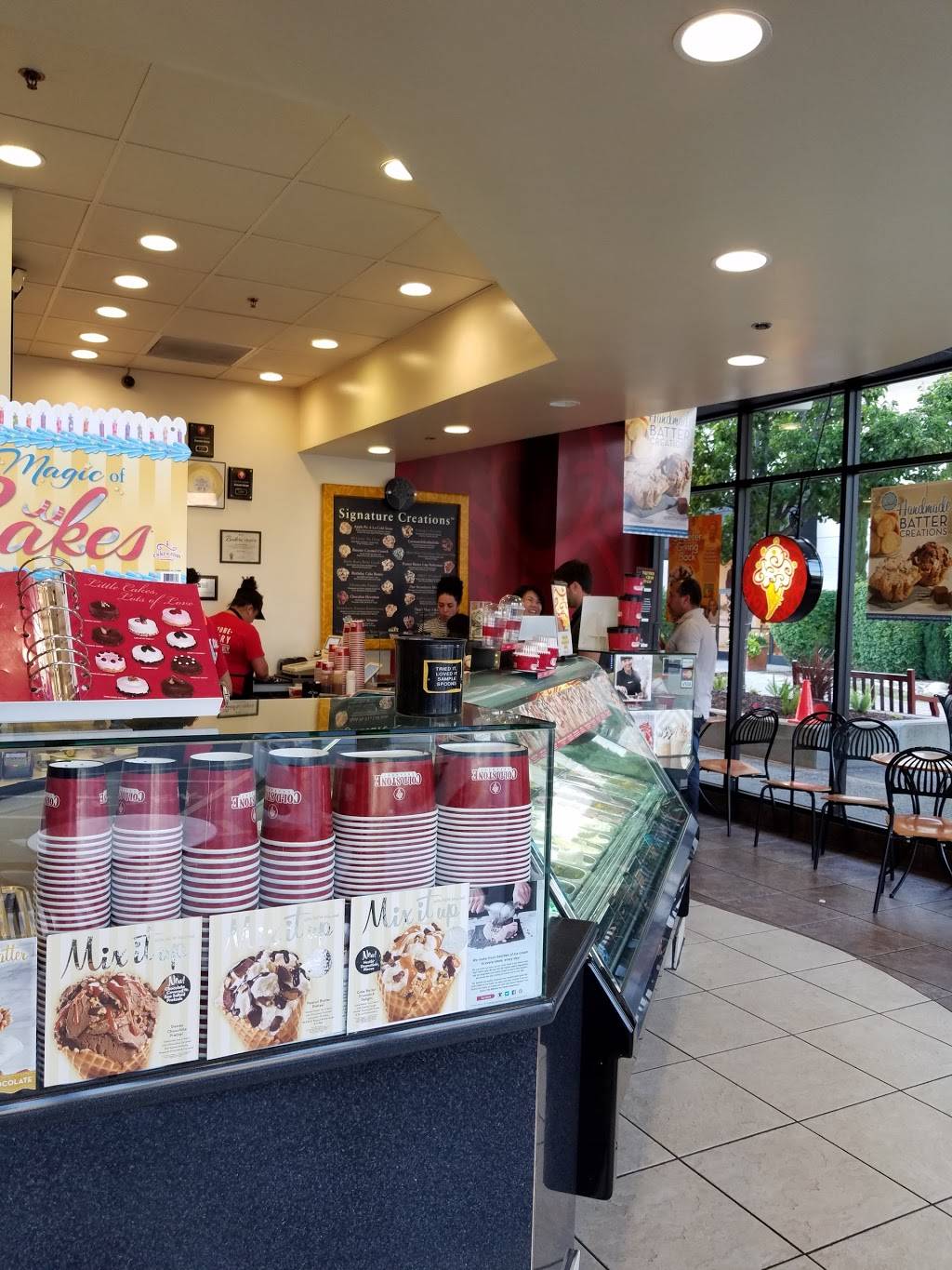 Cold Stone Creamery | bakery | 1470 Del Monte Center, Monterey, CA 93940, USA | 8316491346 OR +1 831-649-1346
