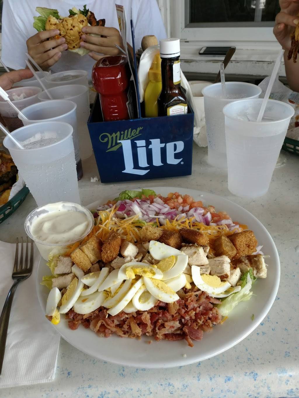 Back Bay Ale House LLC | restaurant | 800 N New Hampshire Ave, Atlantic City, NJ 08401, USA | 6094490006 OR +1 609-449-0006