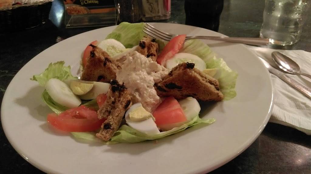 Isabels Family Restaurant | restaurant | 1110 N Seminary Ave, Woodstock, IL 60098, USA | 8153378230 OR +1 815-337-8230