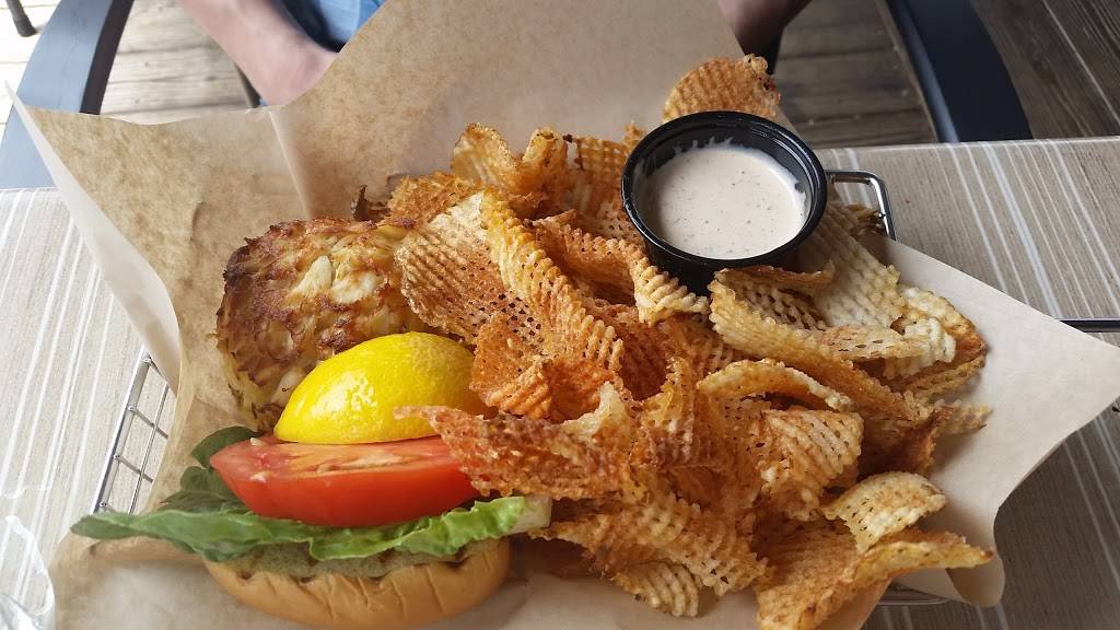 The Point Crab House & Grill | restaurant | 700 Mill Creek Rd, Arnold, MD 21012, USA | 4105445448 OR +1 410-544-5448