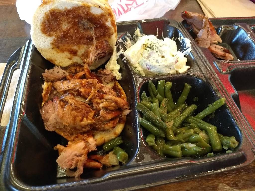 Cotton Belt BBQ | restaurant | 21620 I-20, Canton, TX 75103, USA | 9038651717 OR +1 903-865-1717