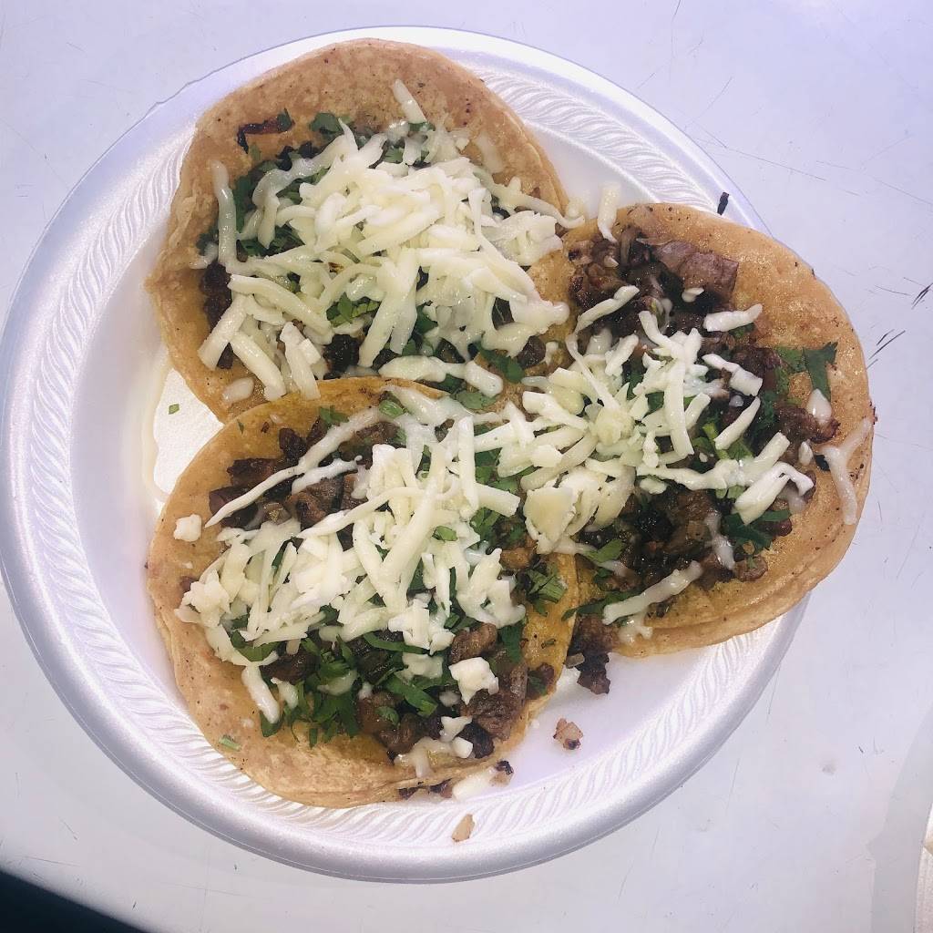 Panchitos Tacos Truck | restaurant | 4900 W Gladys Ave, Chicago, IL 60644, USA | 7735745964 OR +1 773-574-5964