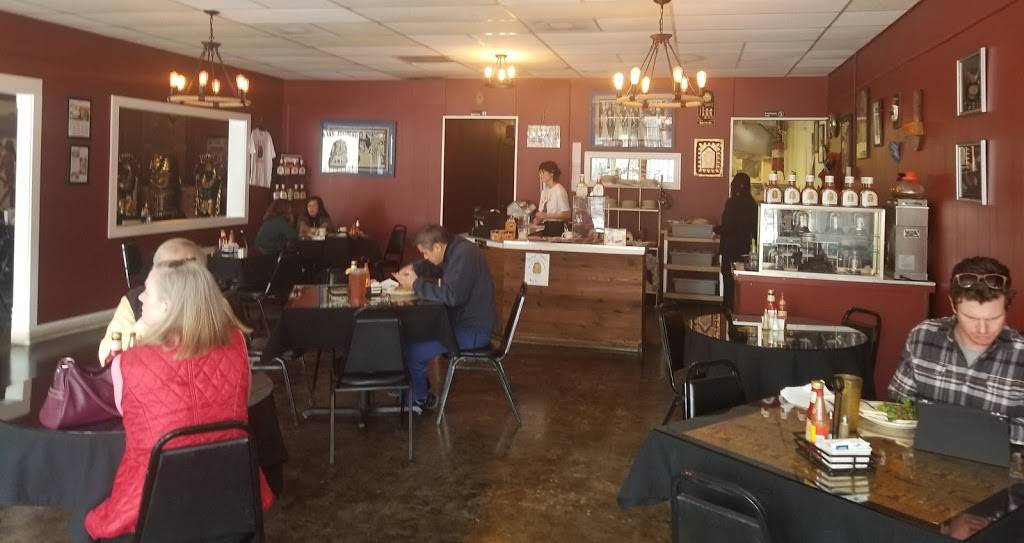 King Tut | restaurant | 1512 W Magnolia Ave, Fort Worth, TX 76104, USA | 8173353051 OR +1 817-335-3051