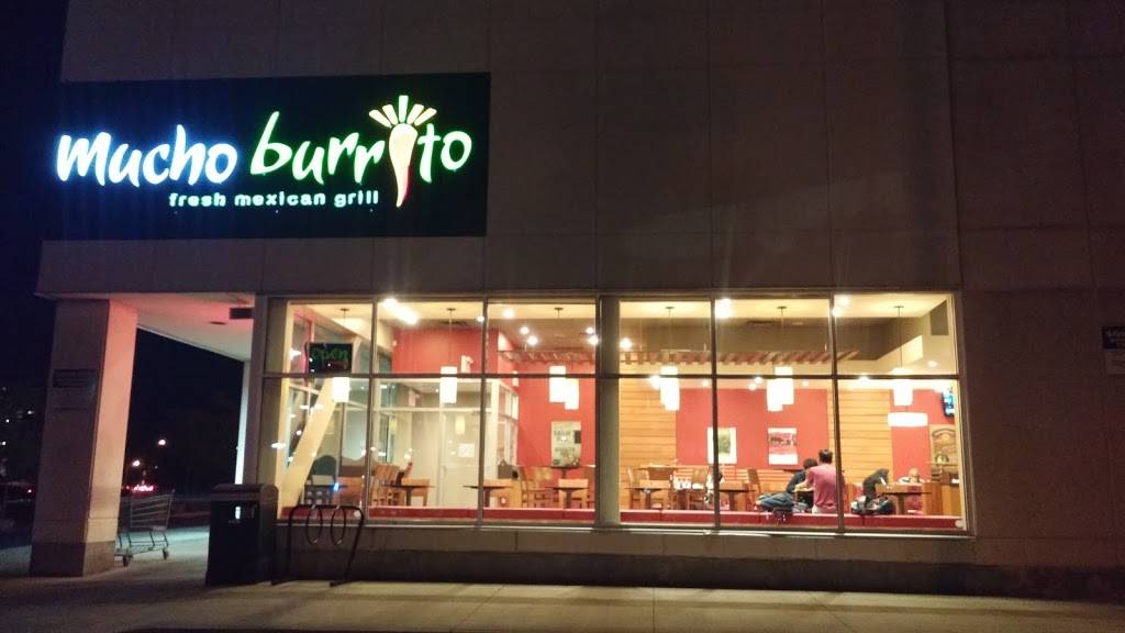 Mucho Burrito Fresh Mexican Grill | restaurant | 2210 Bank St, Ottawa, ON K1V 1J5, Canada | 6136956201 OR +1 613-695-6201