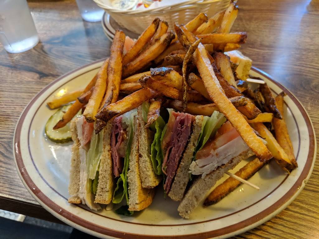 Salonica Restaurant | restaurant | 1440 E 57th St, Chicago, IL 60637, USA | 7737523899 OR +1 773-752-3899