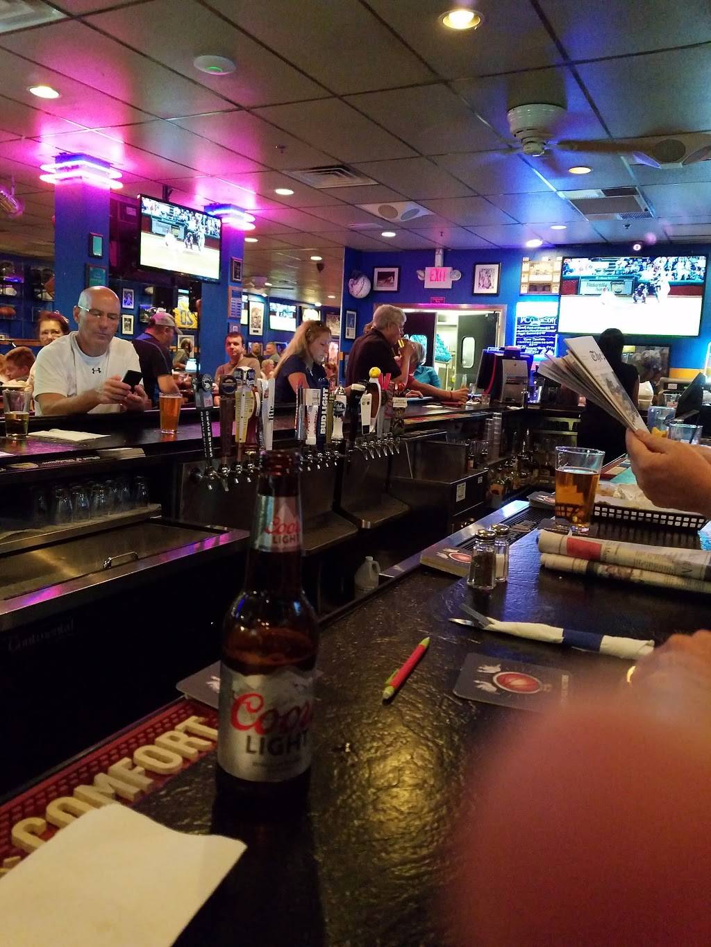 Screwballs Sports Bar & Grille | restaurant | 216 W Beidler Rd #600, King of Prussia, PA 19406, USA | 6103373888 OR +1 610-337-3888