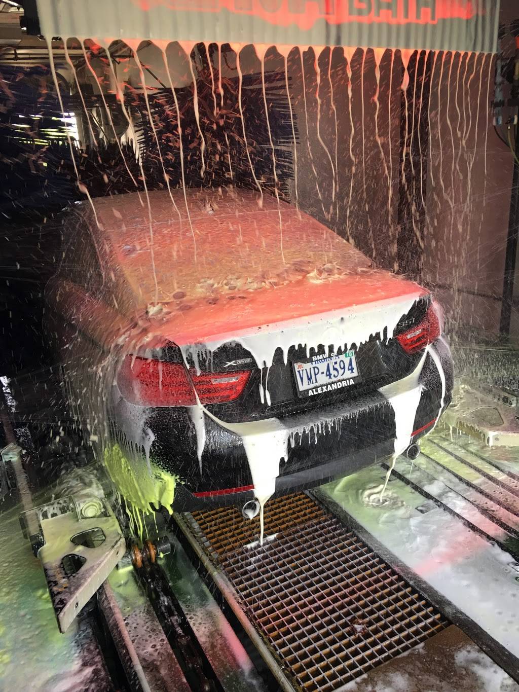 Auto Car Wash at Shell | restaurant | 5842 Columbia Pike, Falls Church, VA 22041, USA | 7039315405 OR +1 703-931-5405