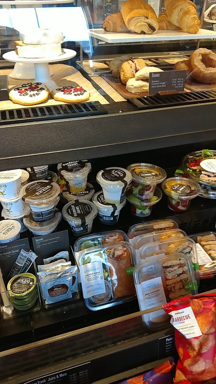 Starbucks | cafe | 2100 Dixwell Ave, Hamden, CT 06514, USA | 2032300868 OR +1 203-230-0868