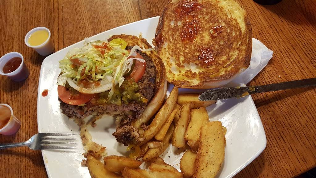 Fuddruckers | restaurant | 15400 N Kendall Dr, Miami, FL 33196, USA | 3053808340 OR +1 305-380-8340