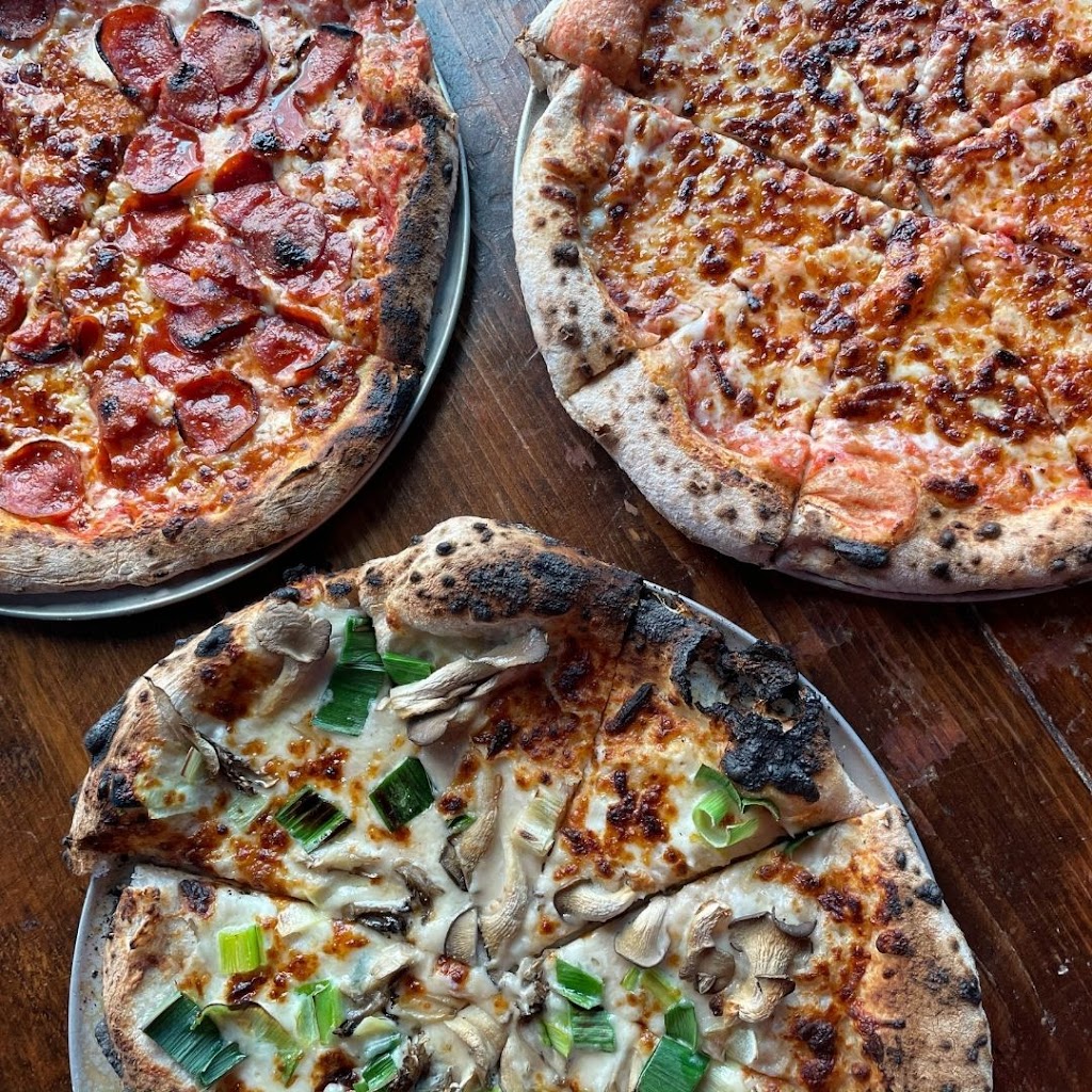 The Squealing Pig | restaurant | 134 Smith St, Boston, MA 02120, USA | 6173225299 OR +1 617-322-5299