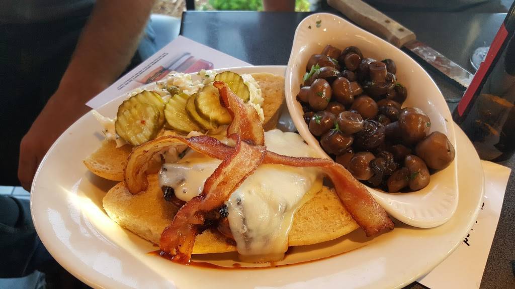 Montana Grille | restaurant | 1740 Scottsville Rd, Bowling Green, KY 42104, USA | 2707469746 OR +1 270-746-9746