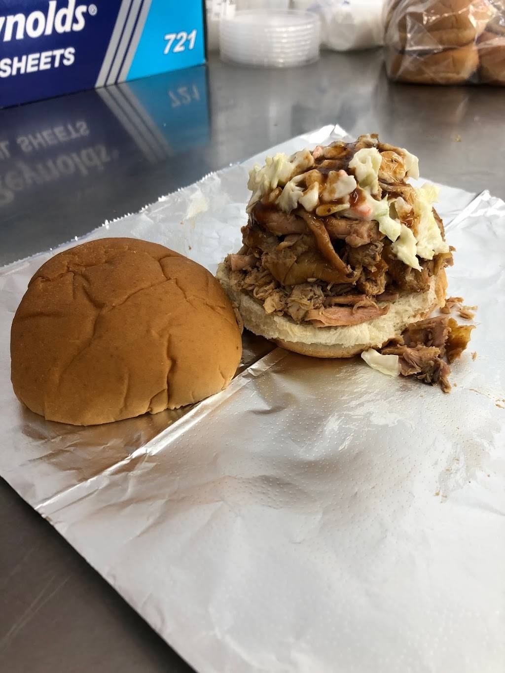 Southside BBQ & Catering | restaurant | 1113 Poindexter St, Chesapeake, VA 23324, USA | 7575435778 OR +1 757-543-5778