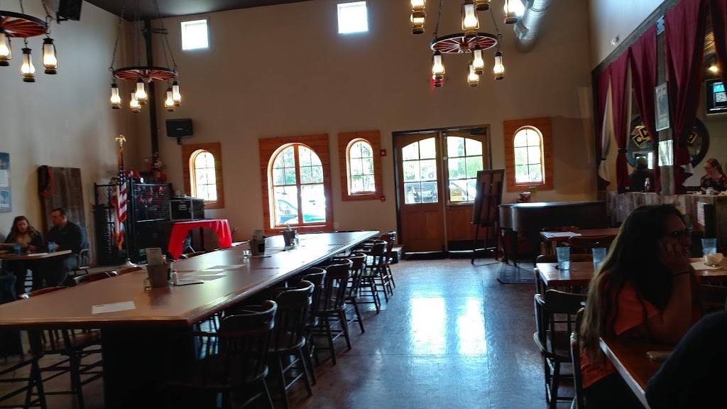 Sportsmans Public House | restaurant | 121 N Main Ave, Ridgefield, WA 98642, USA | 3608873141 OR +1 360-887-3141