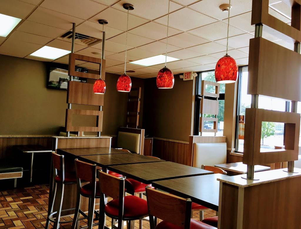 Burger King | restaurant | 209 E Norris Dr, Ottawa, IL 61350, USA | 8154334732 OR +1 815-433-4732