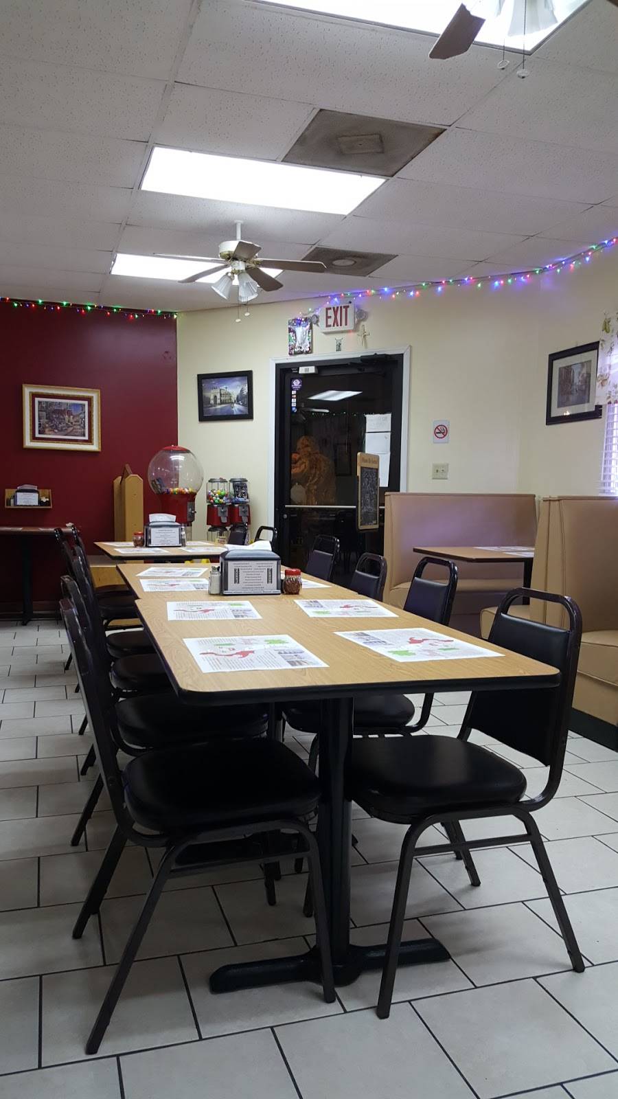 Pinos Pizza & Restaurant | restaurant | 306 County Dr, Wakefield, VA 23888, USA | 7578993117 OR +1 757-899-3117