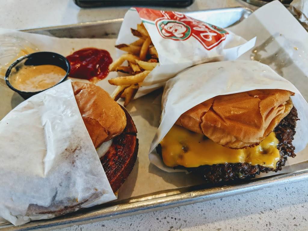 Hugh Babys | restaurant | 3001 West End Ave, Nashville, TN 37203, USA | 6156103382 OR +1 615-610-3382