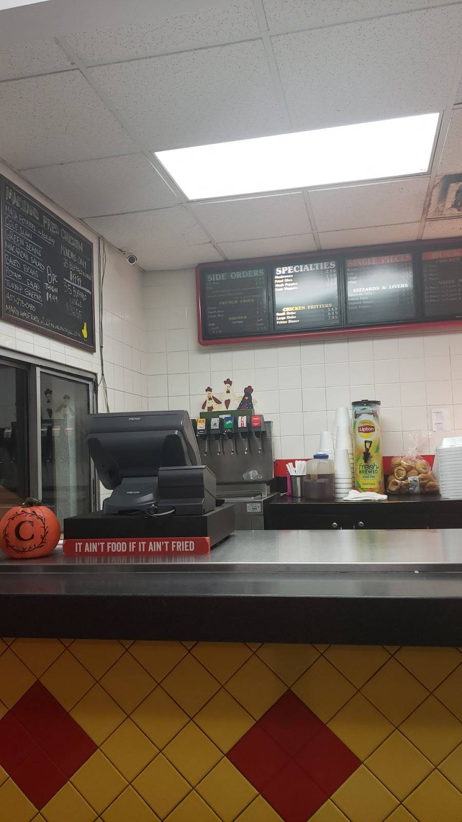 Maryland Fried Chicken | restaurant | 9710 E Colonial Dr, Orlando, FL 32817, USA | 4072730480 OR +1 407-273-0480