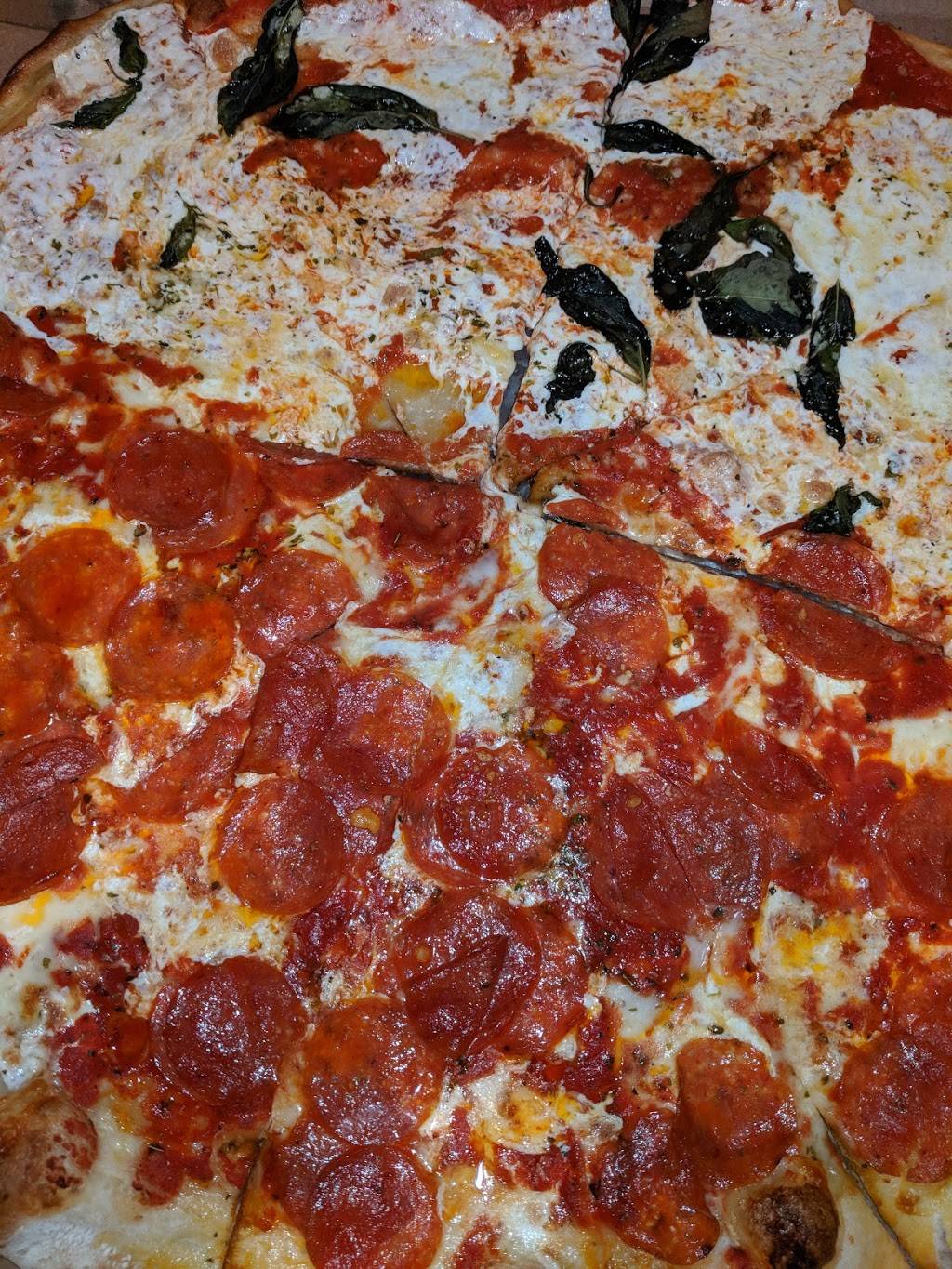 Sacs Place | restaurant | 86-14A 37th Ave, Jackson Heights, NY 11372, USA | 7186852623 OR +1 718-685-2623