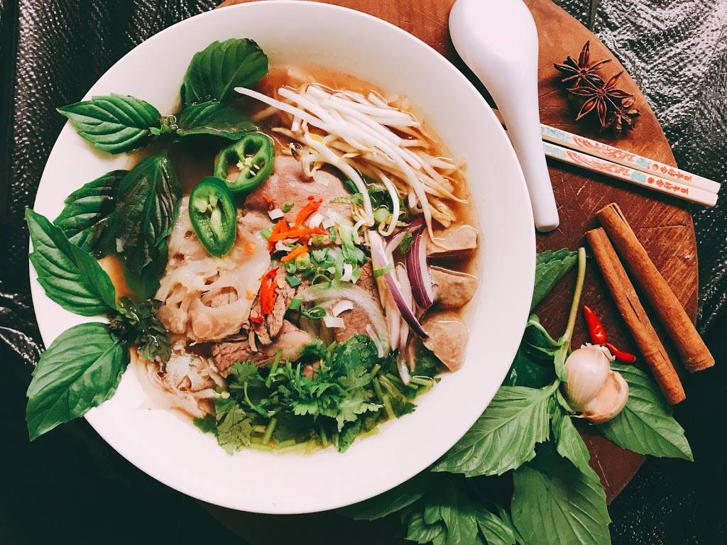 Pho Nguyenn Restaurant | restaurant | 611 N 27th St #5, Lincoln, NE 68503, USA | 4024772058 OR +1 402-477-2058