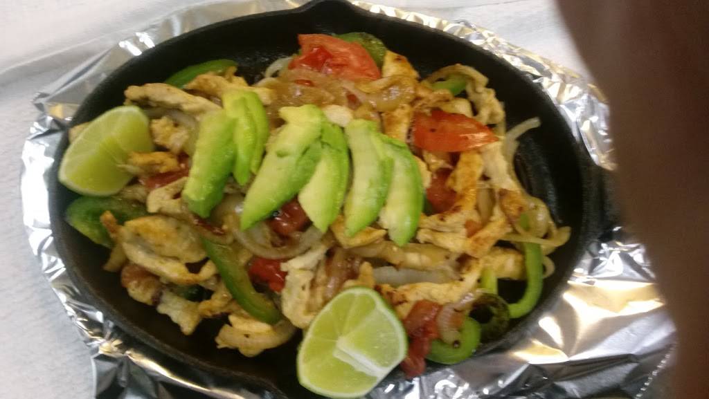 Mayas Grill | restaurant | 3925, 1645 Firestone Blvd, Los Angeles, CA 90001, USA | 3235852270 OR +1 323-585-2270