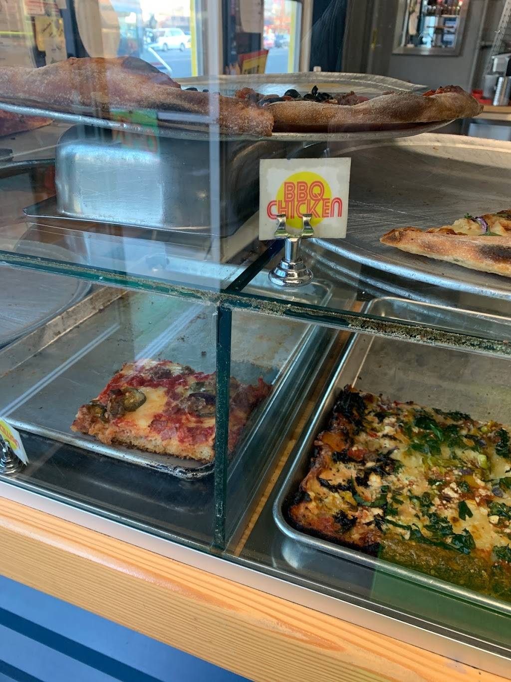 Slice Box Pizza | restaurant | 1727 1st Ave S, Seattle, WA 98134, USA | 2063813333 OR +1 206-381-3333