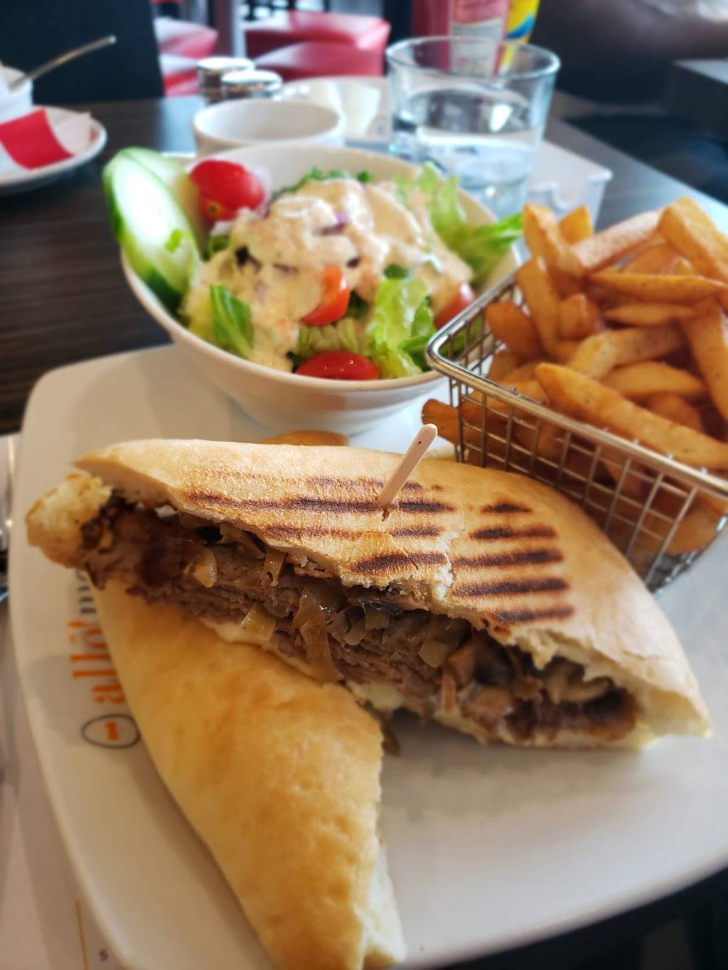 allô mon coco - St-Jérôme | restaurant | 375 Rue Lamontagne, Saint-Jérôme, QC J7Y 4P7, Canada | 4504316222 OR +1 450-431-6222