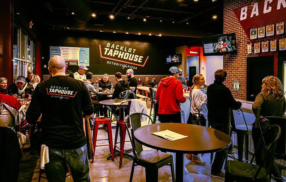 Backlot Taphouse | restaurant | 2110 S 67th St Suite 108, Omaha, NE 68106, USA | 4029169581 OR +1 402-916-9581