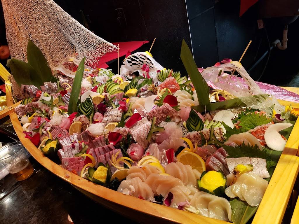 Naked Fishs Sushi & Grill | restaurant | 3945 S Durango Dr # A6, Las Vegas, NV 89147, USA | 7022288856 OR +1 702-228-8856