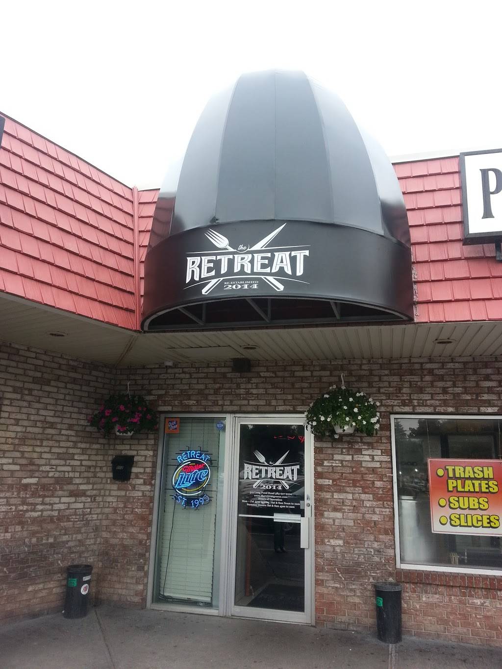 The Retreat | restaurant | 512 Long Pond Rd, Rochester, NY 14612, USA | 5852279100 OR +1 585-227-9100