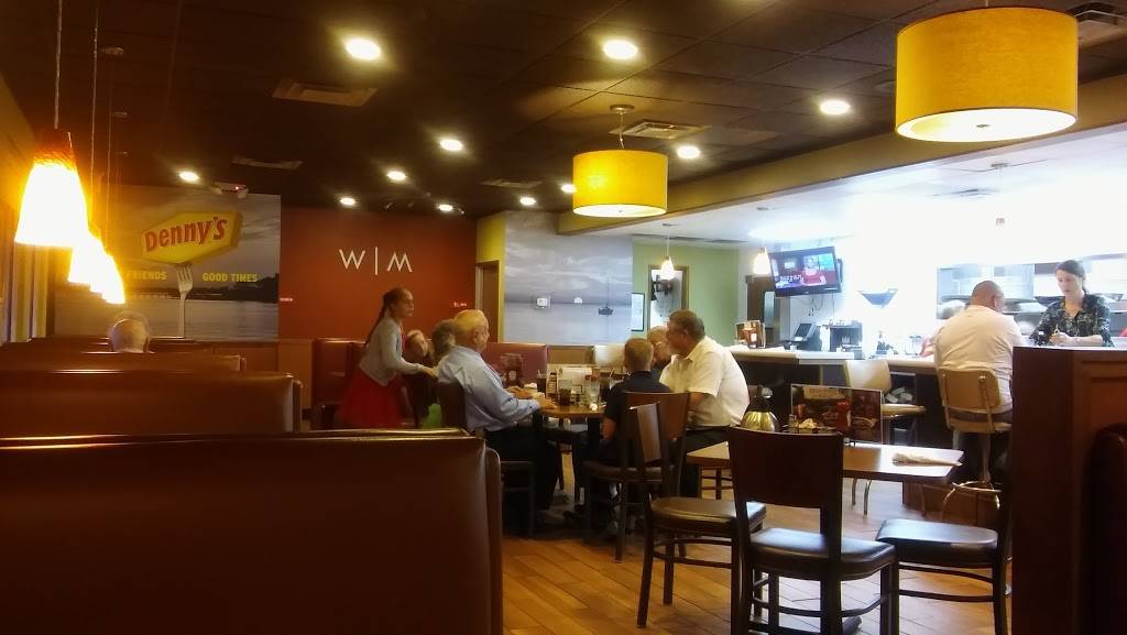 Dennys | restaurant | 1910 S McCall Rd, Englewood, FL 34223, USA | 9414754399 OR +1 941-475-4399