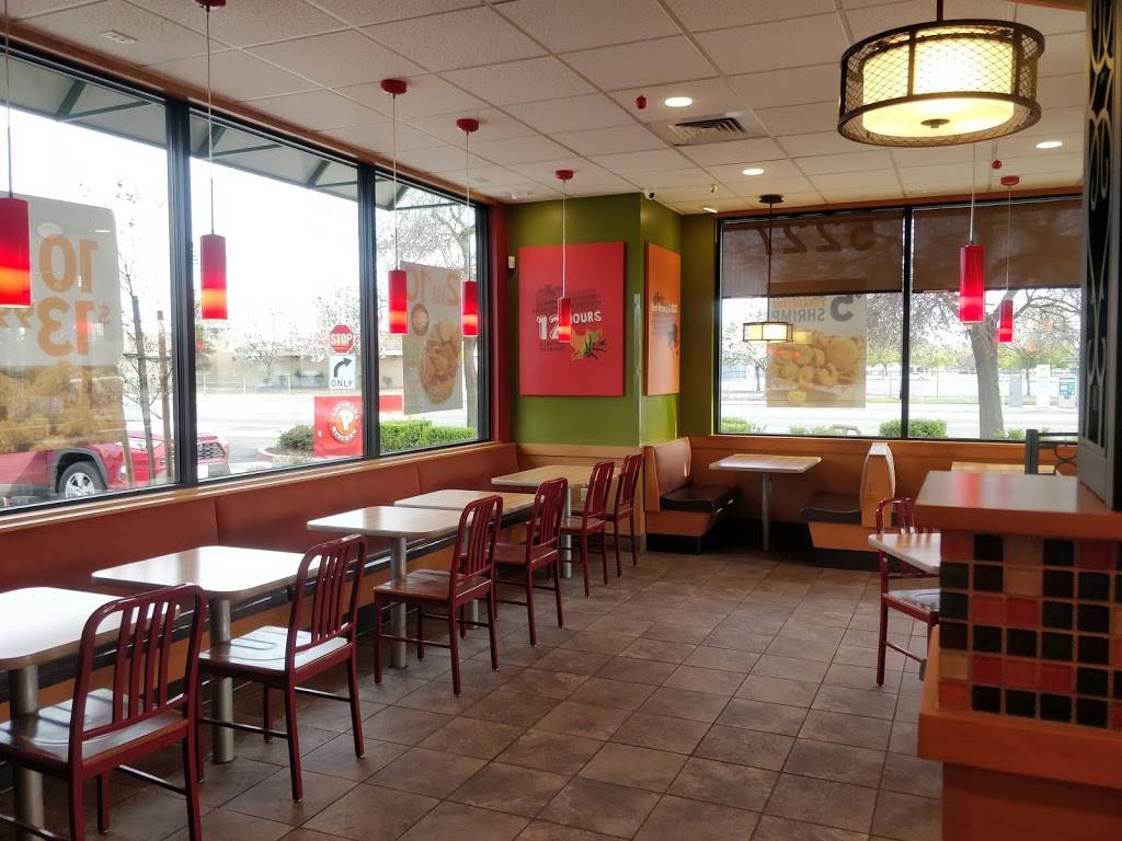 Popeyes Louisiana Kitchen | restaurant | 5227 E Kings Canyon Rd, Fresno, CA 93727, USA | 5594541225 OR +1 559-454-1225