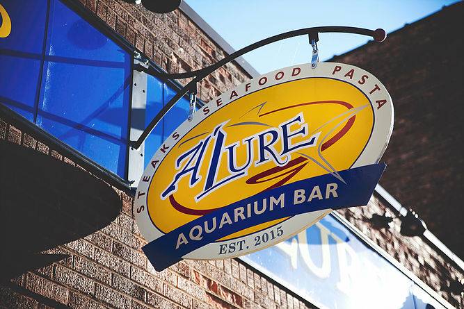 ALure Aquarium Bar/Restaurant | restaurant | 213 W Madison St, Ottawa, IL 61350, USA | 8153245184 OR +1 815-324-5184