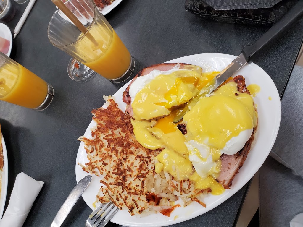 Roberts Restaurant | restaurant | 1320 Stirling Rd #1c, Dania Beach, FL 33004, USA | 9549259004 OR +1 954-925-9004