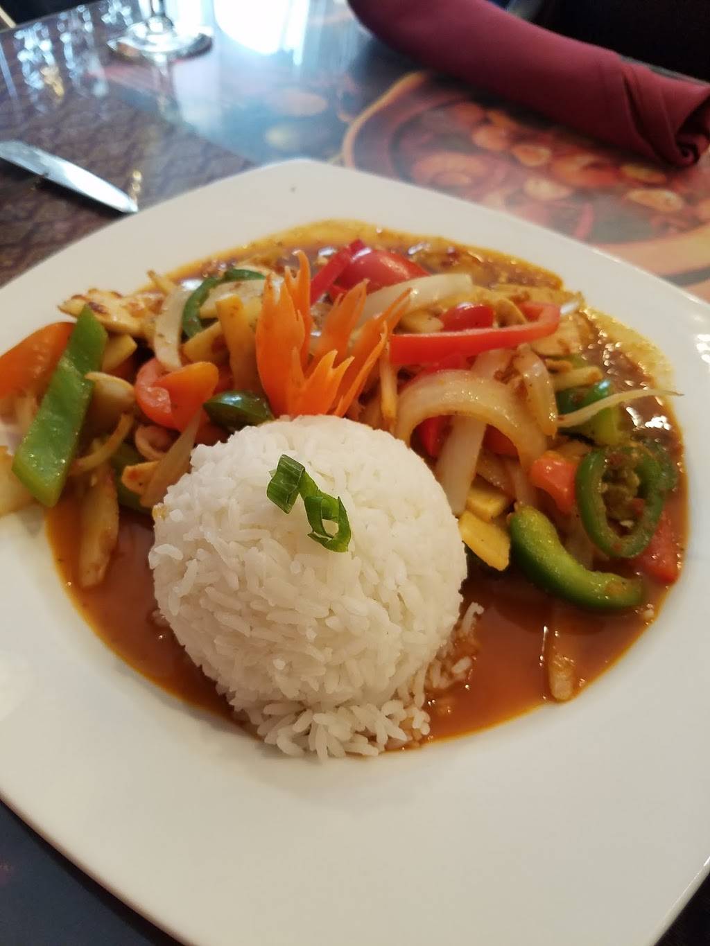 The Bangkok Village Restaurant | restaurant | 22 E Chicago Ave #122, Naperville, IL 60540, USA | 6303699757 OR +1 630-369-9757