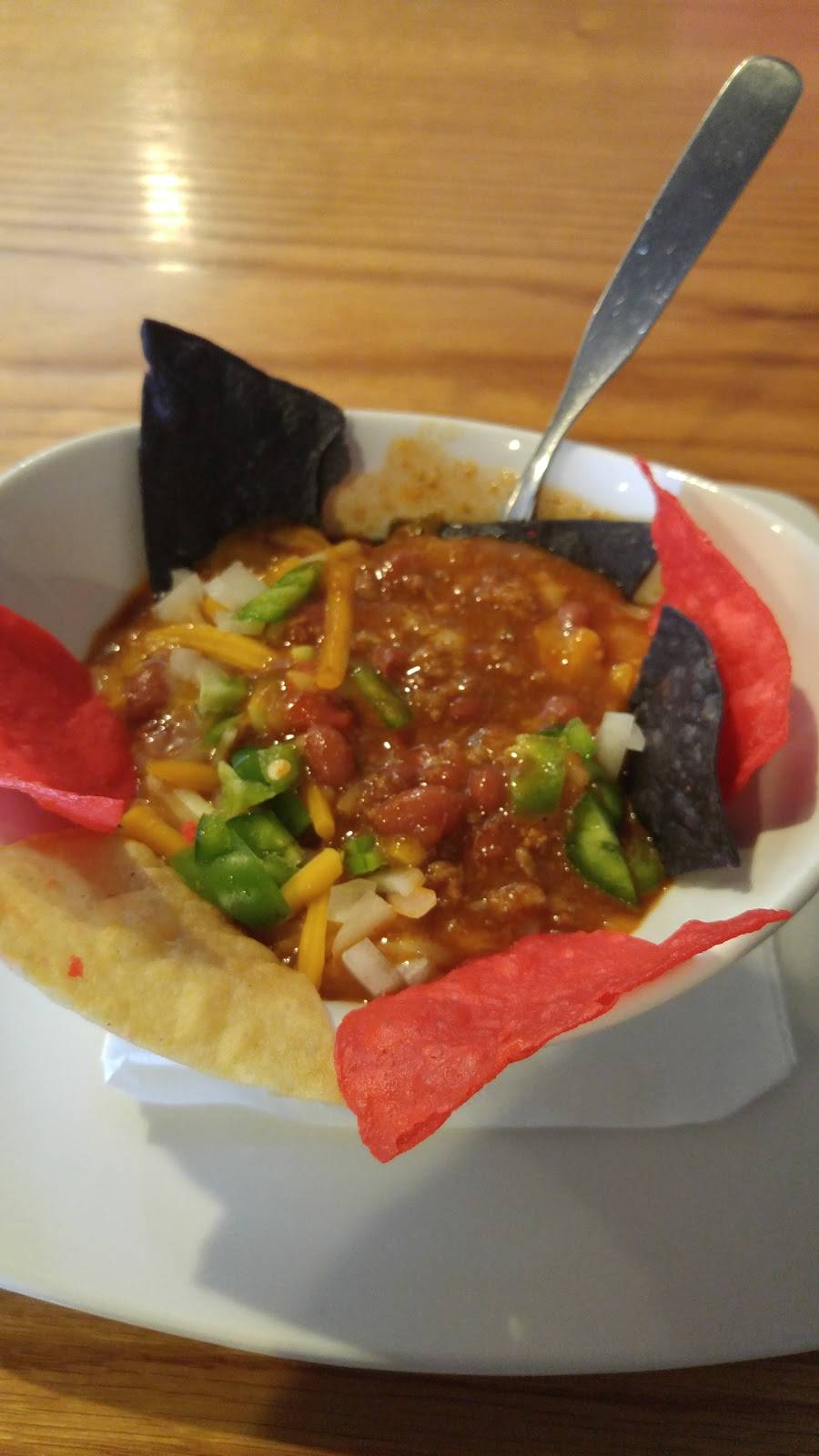 The Still Bar and Grill | restaurant | 326 S Main St, Bartlett, IL 60103, USA | 6308559402 OR +1 630-855-9402