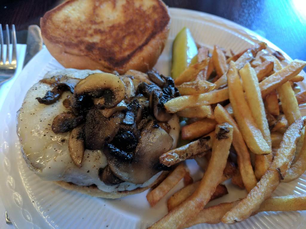 Stockton Hotel | restaurant | 2 Stockton-Kimball Stand Rd, Stockton, NY 14784, USA | 7165953505 OR +1 716-595-3505