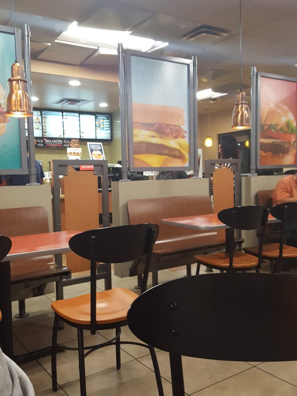 Jack in the Box | restaurant | 1900 Mission Ave, Oceanside, CA 92054, USA | 7609673971 OR +1 760-967-3971