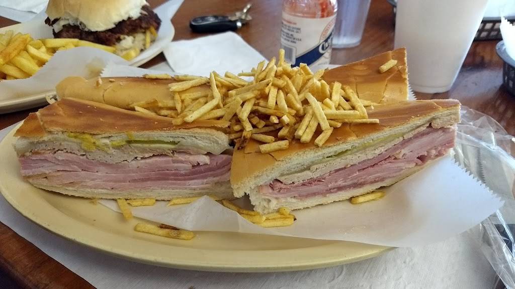 Casa Marin Restaurant | restaurant | 4195 Palm Ave, Hialeah, FL 33012, USA | 3058240023 OR +1 305-824-0023