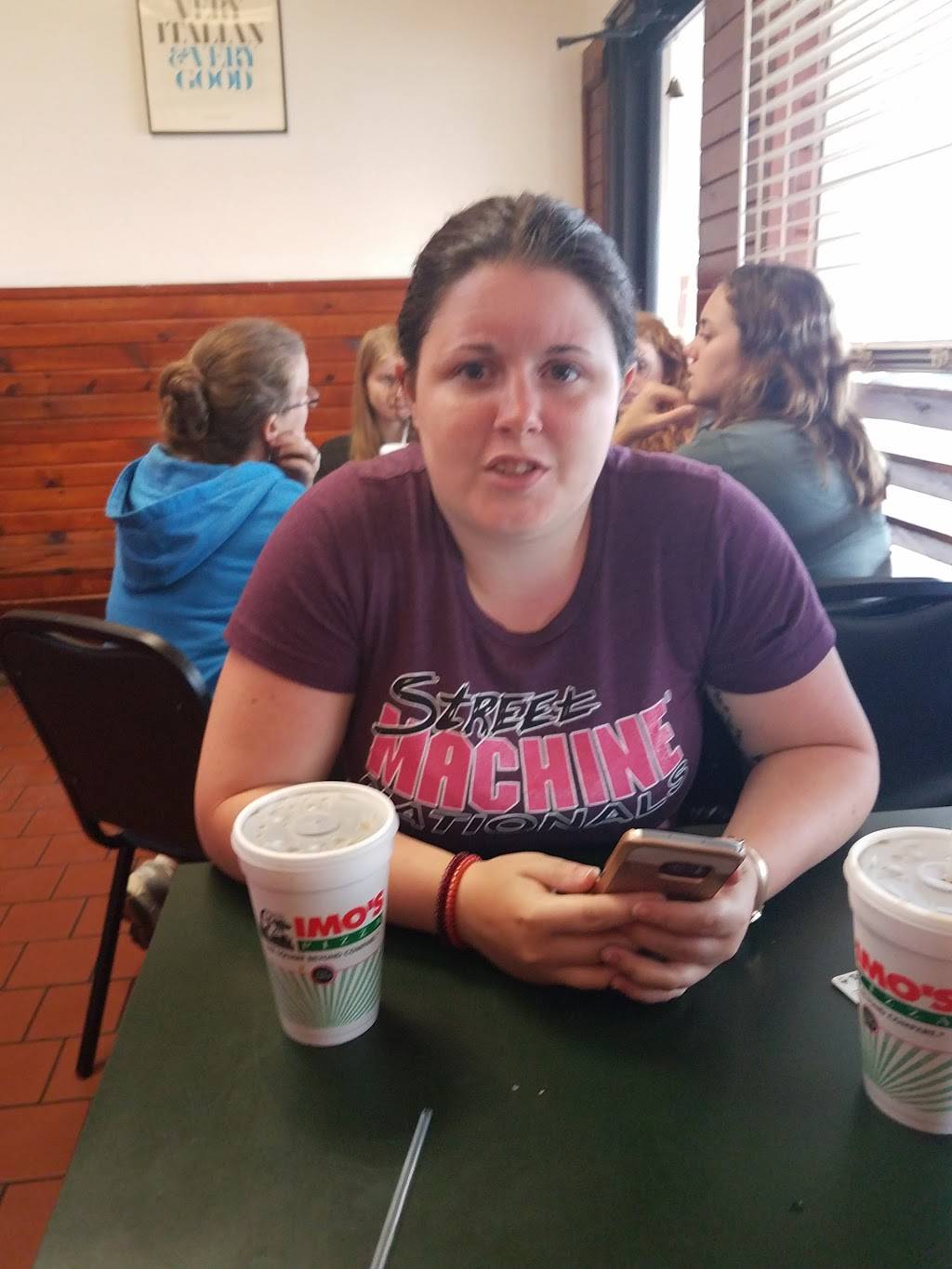 Imos Pizza | meal delivery | 2095 Bentley Plaza, Fenton, MO 63026, USA | 6362256175 OR +1 636-225-6175